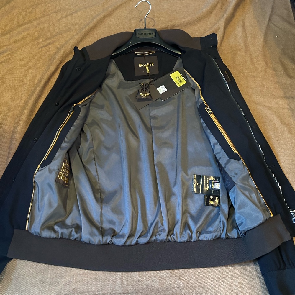 Moorer - black jacket